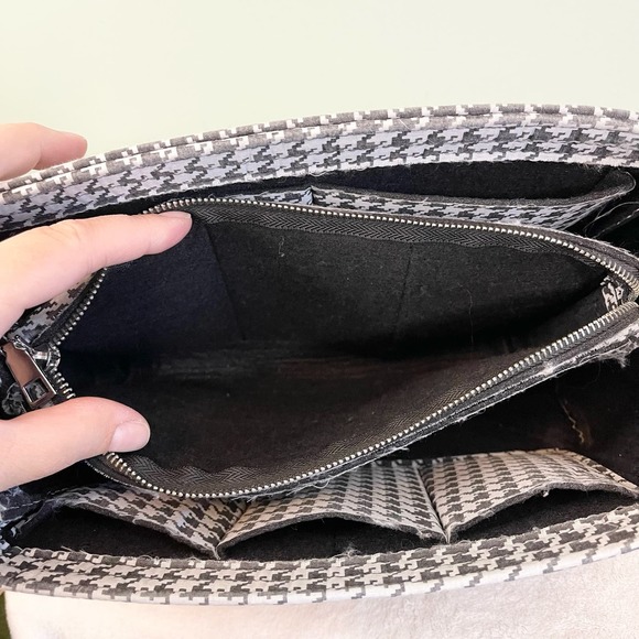 ZTUGO Women's Black Houndstooth Lightweight Versatile Universal Organizer - Picture 3 of 10